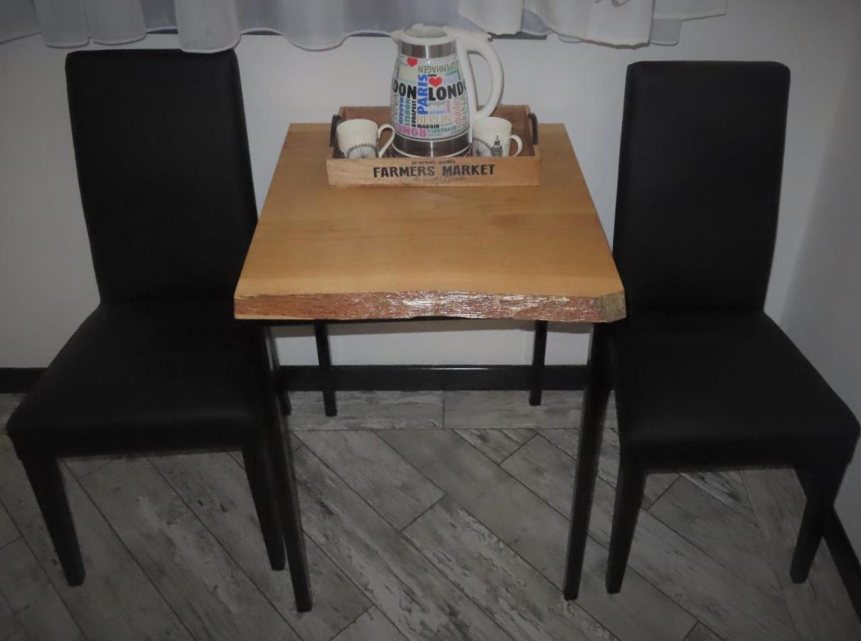 Amici Holiday B&B Di Bielak Aneta Izabela Веццано-Лигуре Экстерьер фото